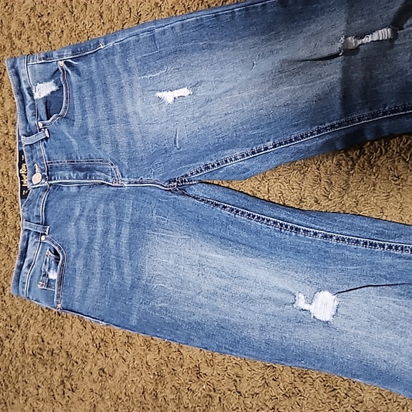 Jeans - Picture 2 of 7